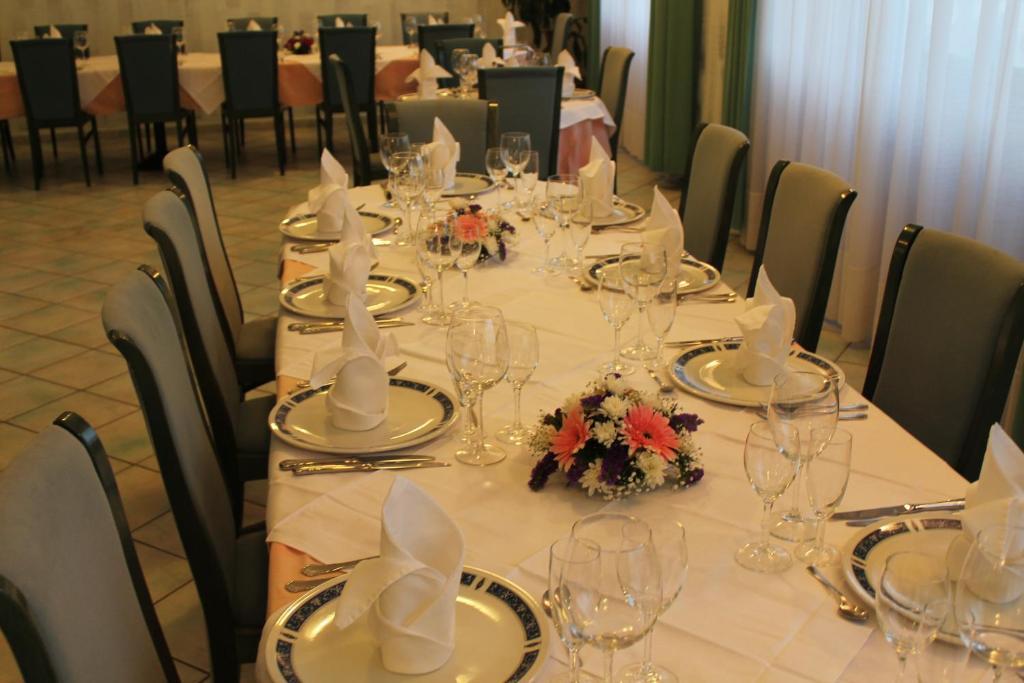 Hotel Mediterraneo Roccella Ionica Dış mekan fotoğraf